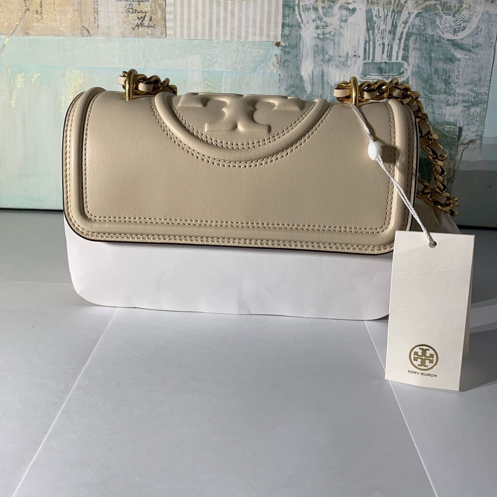 Tory Burch fleaming bag.. brand new never used.